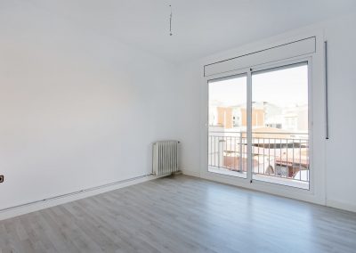 vista comedor sin muebles casa
